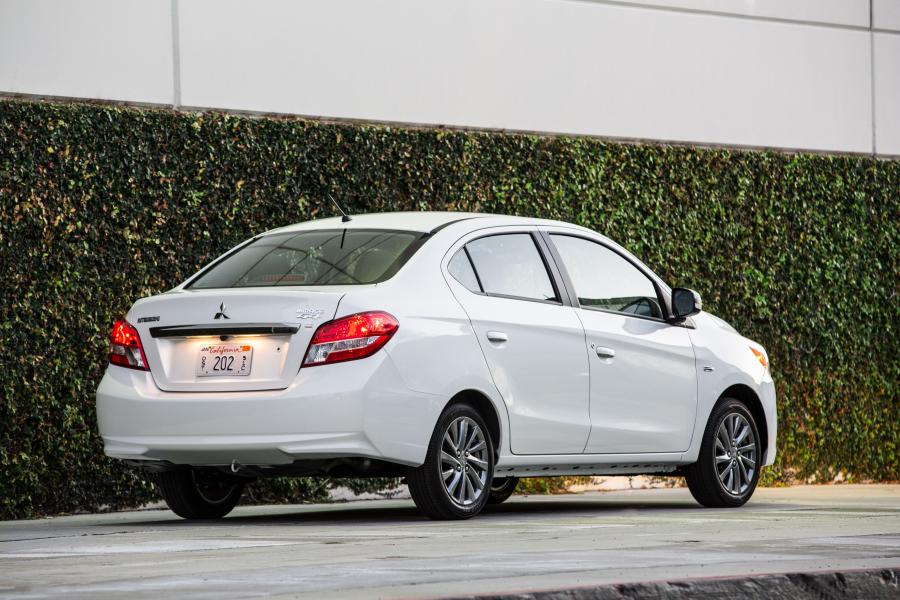  Mitsubishi Mirage G4 2016 года  (NA) (фото 12 из 39)